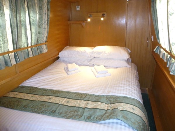  King Size bed 
